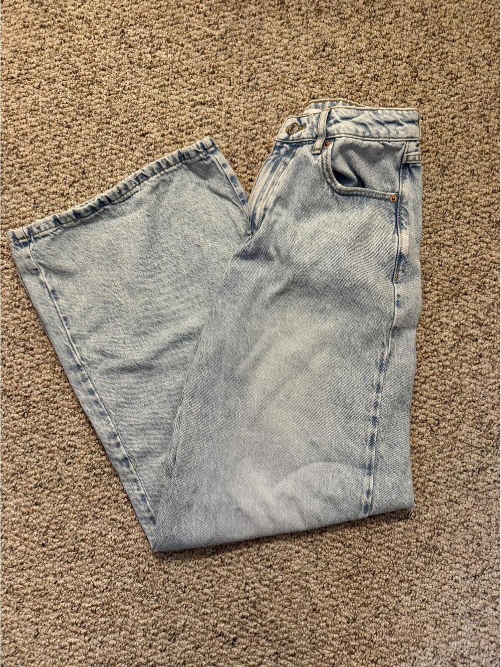 Forever 21 light wash wide leg Baggy jeans